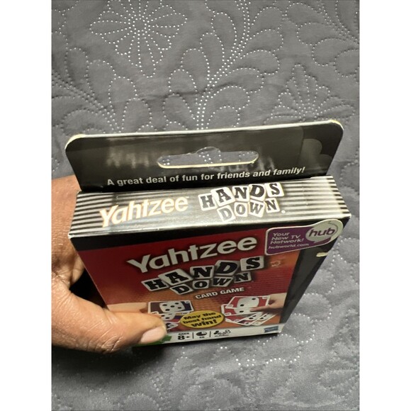 NEW SEALED YAHTZEE HANDS DOWN CARD GAME HASBRO 2009 Family Home Poker Tournament - Picture 3 of 6